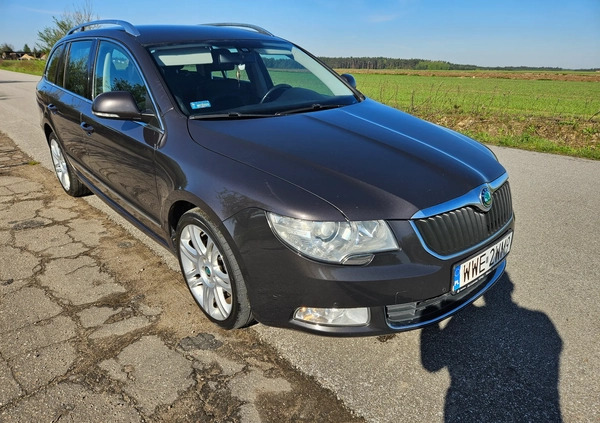 Skoda Superb cena 27900 przebieg: 301871, rok produkcji 2010 z Starogard Gdański małe 466